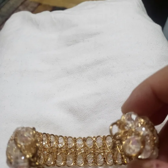 Gold color breaded  brand new bracelet - Picture 7 of 7